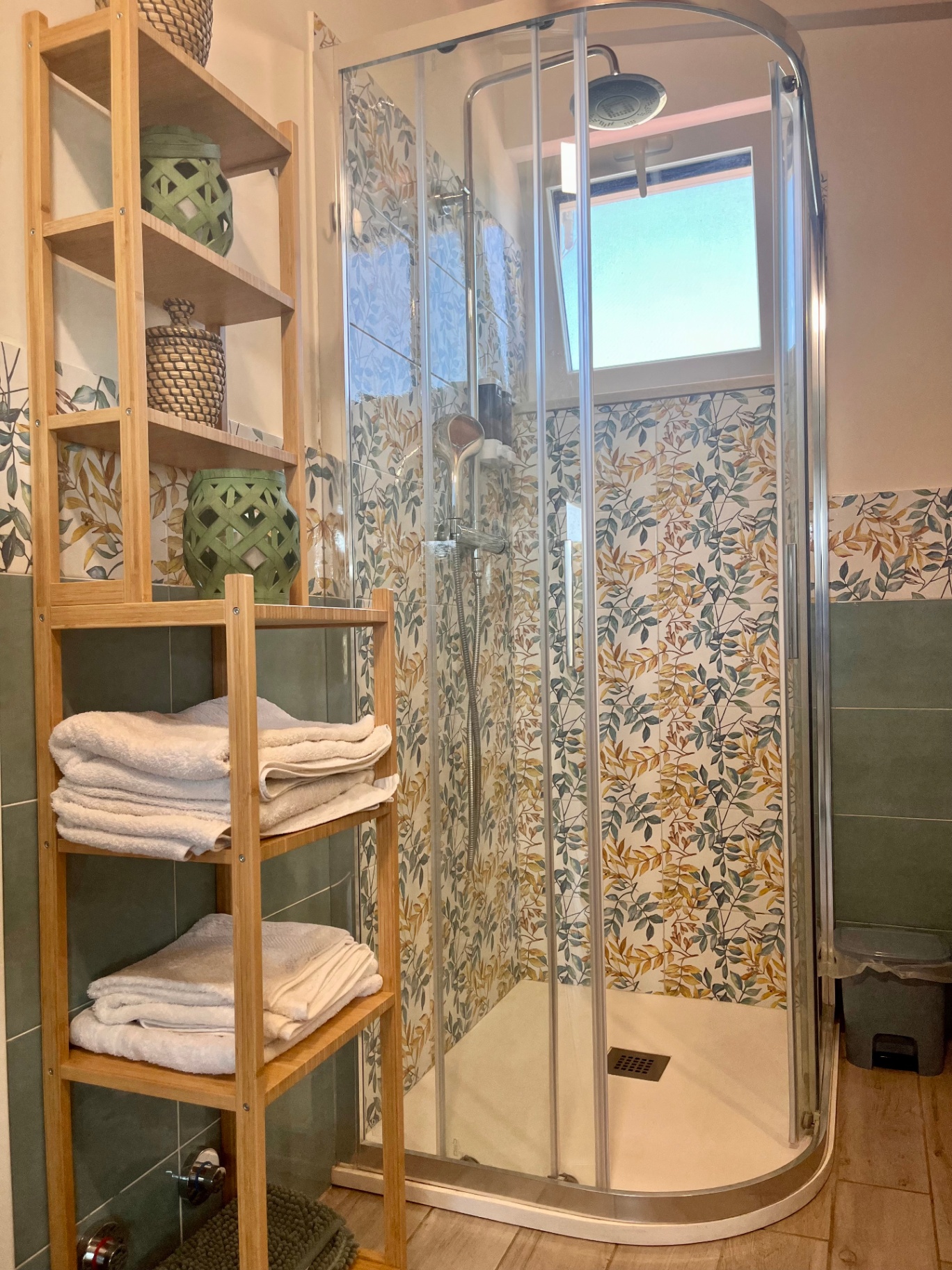 Two double bedrooms with Mediterranean view at The Blue Window holiday home in Augusta, Sicily